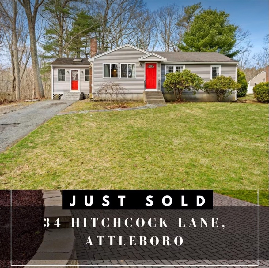 34 Hitchcock Ln, Attleboro